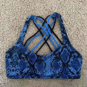 Lululemon sportsbra
